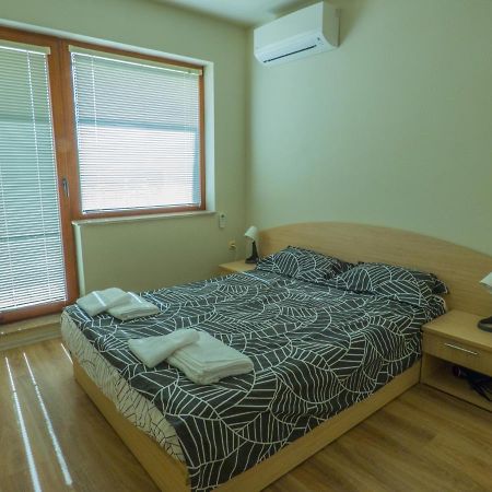 Private Apartment In Cypress Complex 15 Varna Extérieur photo