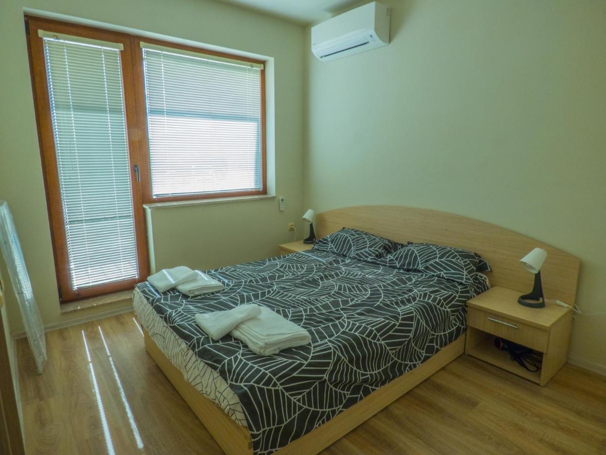 Private Apartment In Cypress Complex 15 Varna Extérieur photo